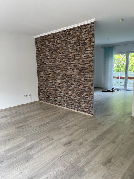  Wohnung mit viereinhalb Zimmern sowie Balkon und EBK in Villingen - Schwenningen